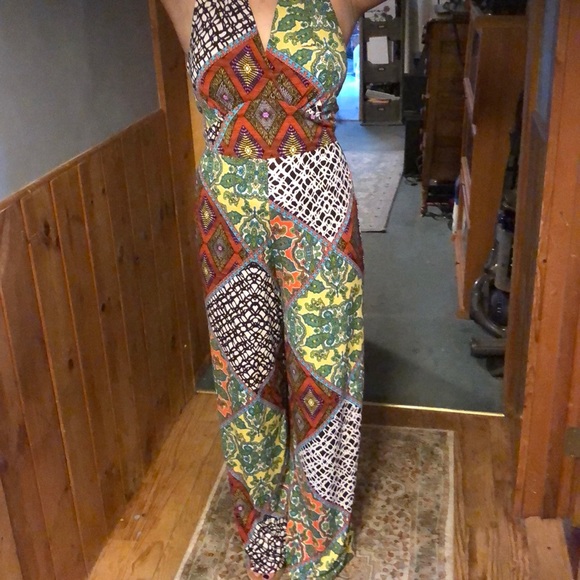 Forever cute multicolored halter jumpsuit medium - Picture 8 of 8